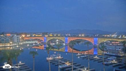 Lake Havasu London Bridge Live Webcam - Aug 27, 2026, 5:42am MST