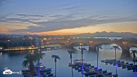 Lake Havasu London Bridge Live Webcam - Aug 23, 2026, 7:35pm MST