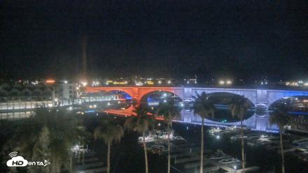 Lake Havasu London Bridge Live Webcam - Jun 3, 2026, 4:25am MST