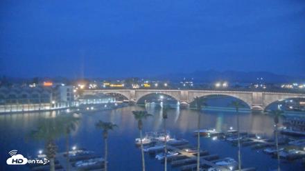 Lake Havasu London Bridge Live Webcam - Aug 9, 2026, 5:25am MST