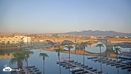 Lake Havasu London Bridge Live Webcam - Aug 26, 2026, 6:29am MST
