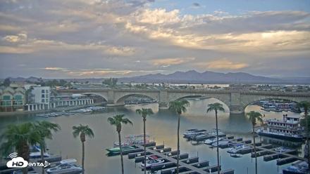 Lake Havasu London Bridge Live Webcam - Sep 21, 2026, 6:45am MST