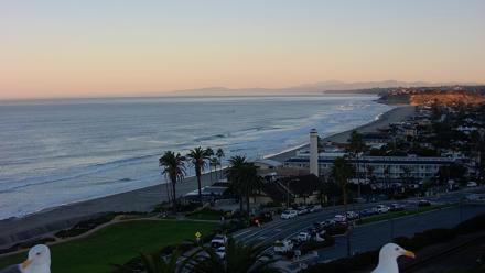 Del Mar Beach Overlook Live Webcam - Oct 18, 2025, 7:13am PDT