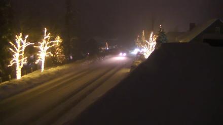 Cobblestone Center - Tahoe City Live Webcam - Dec 26, 2025, 7:14pm PST