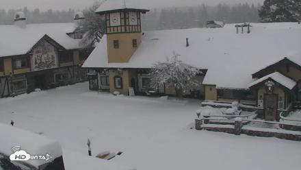 Cobblestone Center - Tahoe City Live Webcam - Apr 12, 2026, 8:19am PDT
