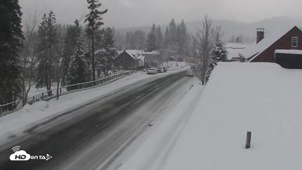 Cobblestone Center - Tahoe City Live Webcam - Apr 12, 2026, 8:19am PDT