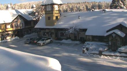 Cobblestone Center - Tahoe City Live Webcam - Dec 27, 2025, 8:54am PST