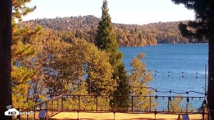 Lake Arrowhead Resort & Spa Live Webcam - Oct 9, 2026, 9:45am PDT