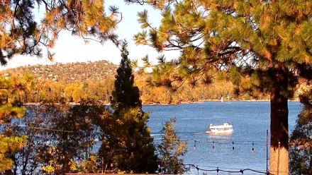 Lake Arrowhead Resort & Spa Live Webcam - Oct 18, 2025, 3:53pm PDT