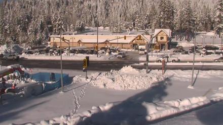 Lake Tahoe - Tahoe City Live Traffic Cam - Dec 27, 2025, 9:08am PST