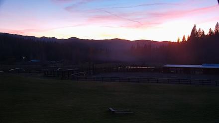 Greenhorn Dude Ranch Live Saloon Cam - Nov 25, 2025, 5:05pm PST