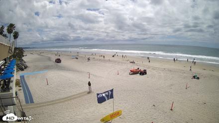 17th St. Del Mar Beach - 4K SW Live Webcam - Apr 26, 2026, 2:18pm PDT
