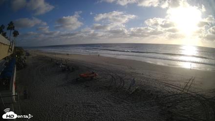17th St. Del Mar Beach - 4K SW Live Webcam - Sep 28, 2026, 5:38pm PDT