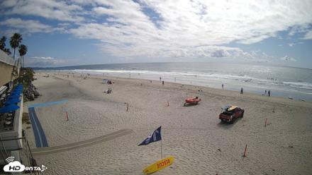 17th St. Del Mar Beach - 4K SW Live Webcam - Apr 26, 2026, 3:28pm PDT