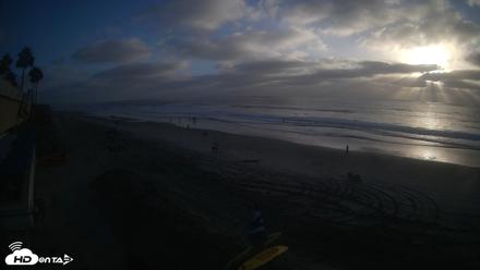 17th St. Del Mar Beach - 4K SW Live Webcam - Sep 30, 2026, 5:57pm PDT