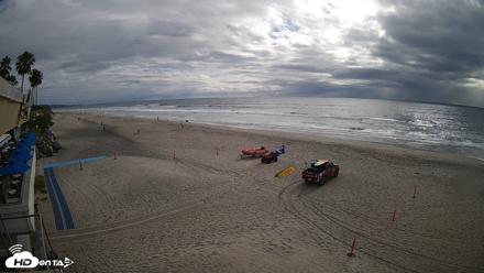 17th St. Del Mar Beach - 4K SW Live Webcam - Apr 12, 2026, 4:39pm PDT