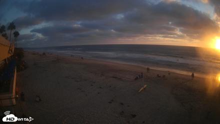 17th St. Del Mar Beach - 4K SW Live Webcam - Sep 3, 2026, 6:59pm PDT