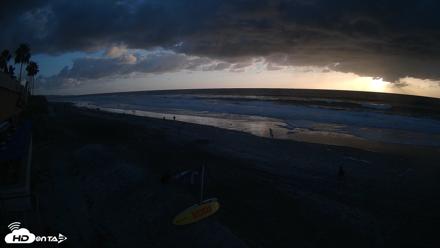 17th St. Del Mar Beach - 4K SW Live Webcam - Oct 12, 2026, 5:57pm PDT