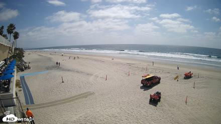 17th St. Del Mar Beach - 4K SW Live Webcam - Apr 30, 2026, 2:50pm PDT