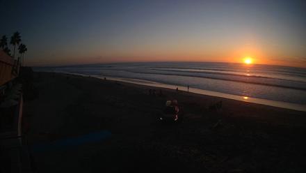 17th St. Del Mar Beach - 4K SW Live Webcam - Nov 3, 2025, 4:52pm PST