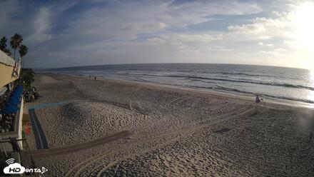 17th St. Del Mar Beach - 4K SW Live Webcam - Apr 29, 2026, 6:13pm PDT
