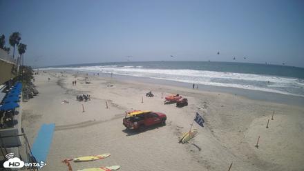 17th St. Del Mar Beach - 4K SW Live Webcam - May 17, 2026, 2:00pm PDT