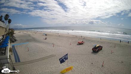 17th St. Del Mar Beach - 4K SW Live Webcam - Apr 26, 2026, 3:28pm PDT