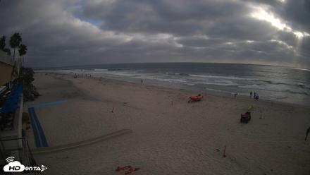 17th St. Del Mar Beach - 4K SW Live Webcam - Apr 24, 2026, 5:59pm PDT