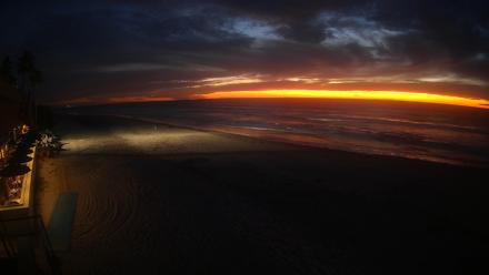 17th St. Del Mar Beach - 4K SW Live Webcam - Jan 27, 2026, 5:46pm PST