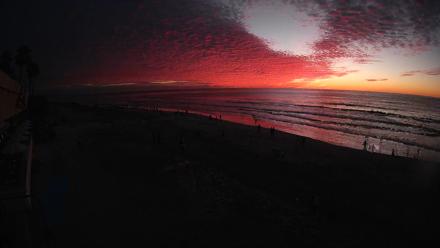 17th St. Del Mar Beach - 4K SW Live Webcam - Dec 29, 2025, 5:06pm PST