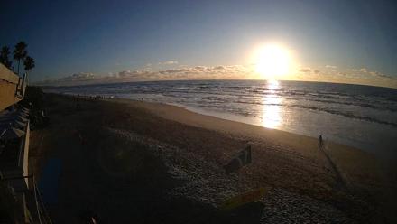 17th St. Del Mar Beach - 4K SW Live Webcam - Dec 27, 2025, 4:21pm PST