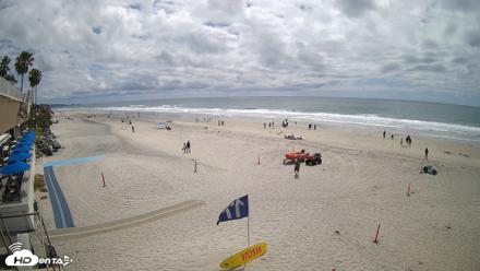 17th St. Del Mar Beach - 4K SW Live Webcam - Apr 26, 2026, 2:15pm PDT
