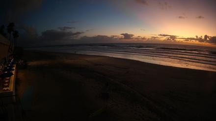 17th St. Del Mar Beach - 4K SW Live Webcam - Feb 17, 2026, 5:58pm PST