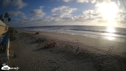17th St. Del Mar Beach - 4K SW Live Webcam - Sep 28, 2026, 5:39pm PDT
