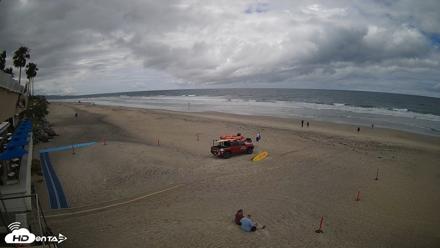 17th St. Del Mar Beach - 4K SW Live Webcam - Apr 12, 2026, 12:11pm PDT