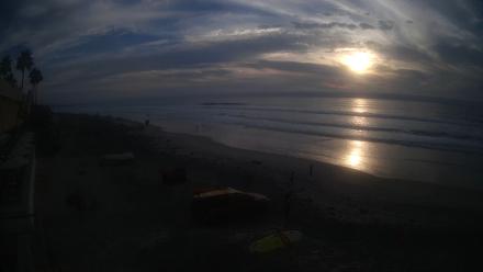 17th St. Del Mar Beach - 4K SW Live Webcam - Nov 11, 2025, 4:14pm PST