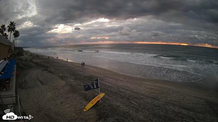 17th St. Del Mar Beach - 4K SW Live Webcam - Oct 23, 2026, 6:01pm PDT
