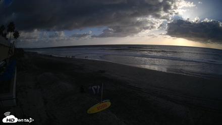 17th St. Del Mar Beach - 4K SW Live Webcam - Oct 12, 2026, 5:28pm PDT