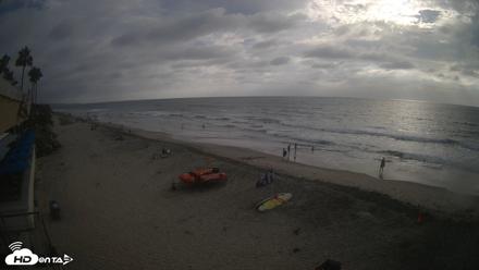 17th St. Del Mar Beach - 4K SW Live Webcam - Sep 20, 2026, 5:02pm PDT