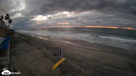 17th St. Del Mar Beach - 4K SW Live Webcam - Oct 23, 2026, 6:00pm PDT