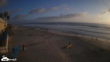 17th St. Del Mar Beach - 4K SW Live Webcam - Jun 7, 2026, 7:15pm PDT