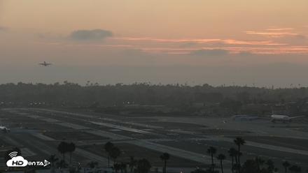 SD Lindbergh Airport & Bay Live Webcam - Jul 17, 2026, 8:06pm PDT