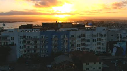 SD Lindbergh Airport & Bay Live Webcam - Oct 12, 2025, 6:03pm PDT