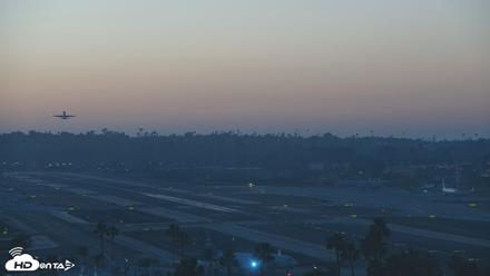 SD Lindbergh Airport & Bay Live Webcam - Oct 2, 2026, 6:49pm PDT