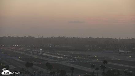 SD Lindbergh Airport & Bay Live Webcam - Jul 17, 2026, 8:14pm PDT