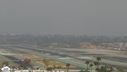 SD Lindbergh Airport & Bay Live Webcam - Jul 25, 2026, 8:40am PDT