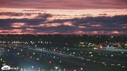 SD Lindbergh Airport & Bay Live Webcam - Aug 13, 2026, 8:10pm PDT