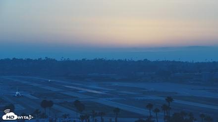SD Lindbergh Airport & Bay Live Webcam - Jul 19, 2026, 7:54pm PDT