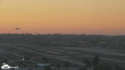 SD Lindbergh Airport & Bay Live Webcam - Oct 8, 2026, 6:22pm PDT