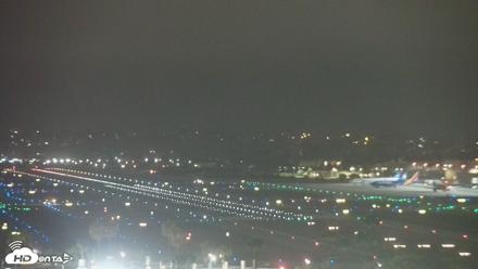 SD Lindbergh Airport & Bay Live Webcam - Jul 23, 2026, 4:19am PDT